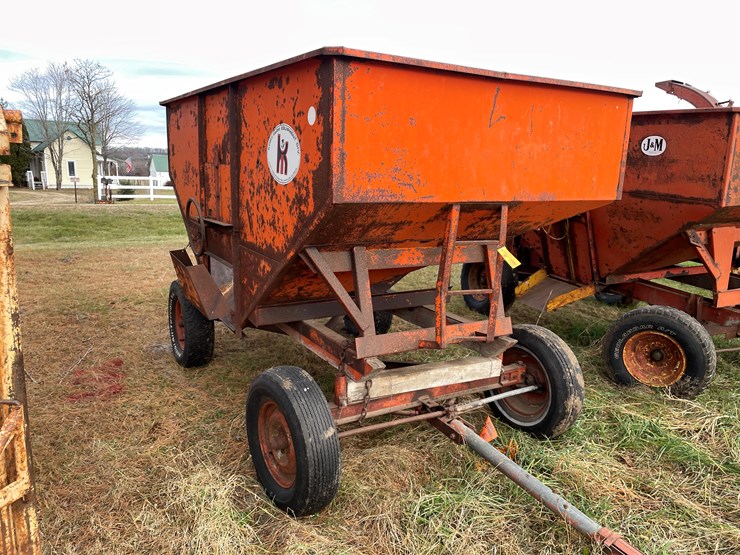 #206-•-kory-gravity-box-on-running-gear-(boyceville,-wi)-image-3