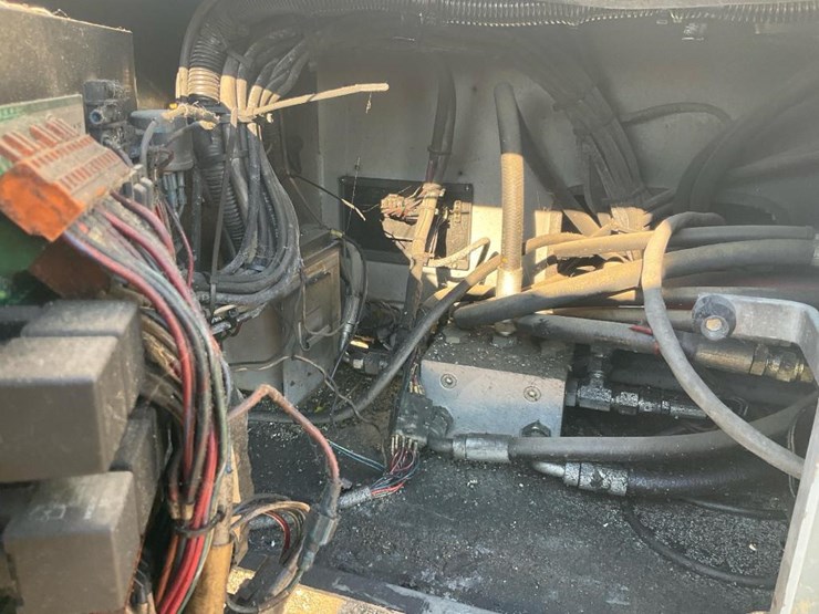 skyjack-sj8850rt-image-25