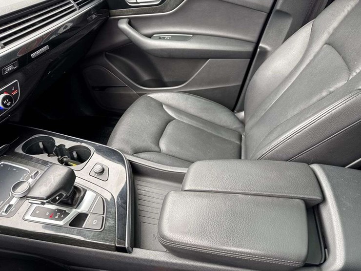 2017-audi-q7-image-29