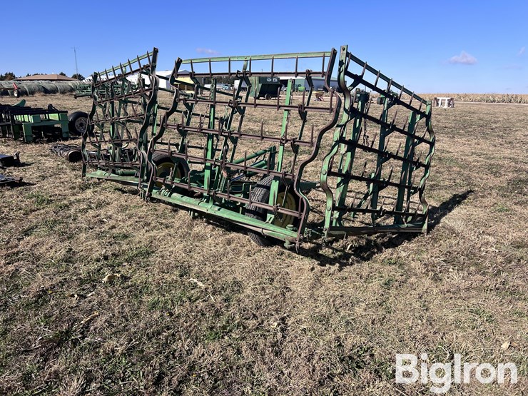 john-deere-24-image-5