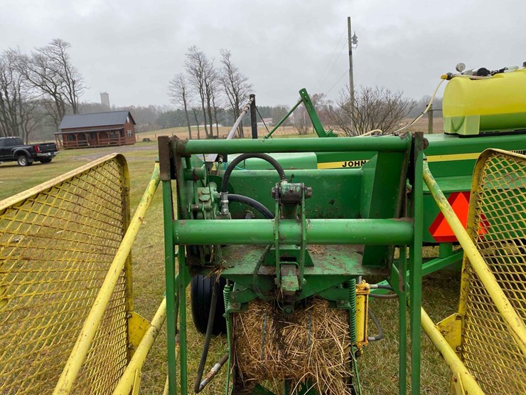 john-deere-328-image-35