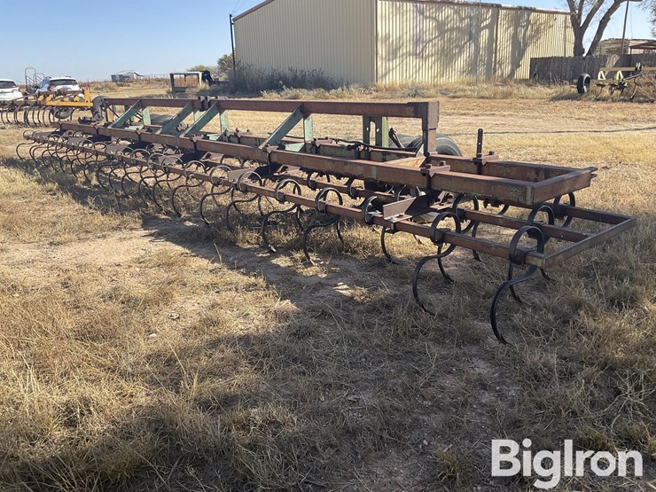 bigham-bros-3-pt-duckbill-winged-ripper-plow-image-5