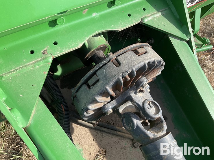 john-deere-566-image-13