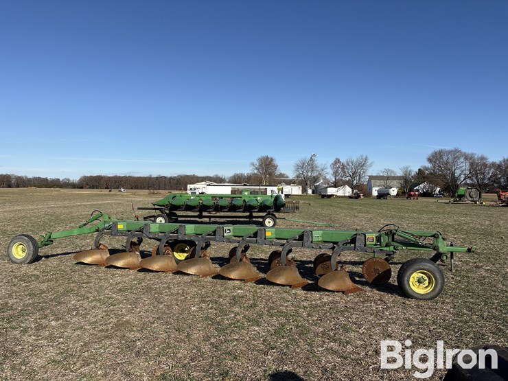 john-deere-3710-image-4