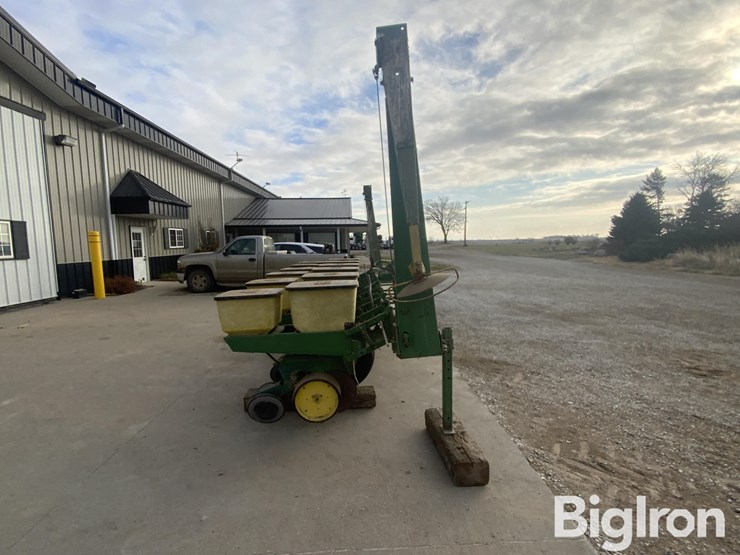 john-deere-7100-image-4