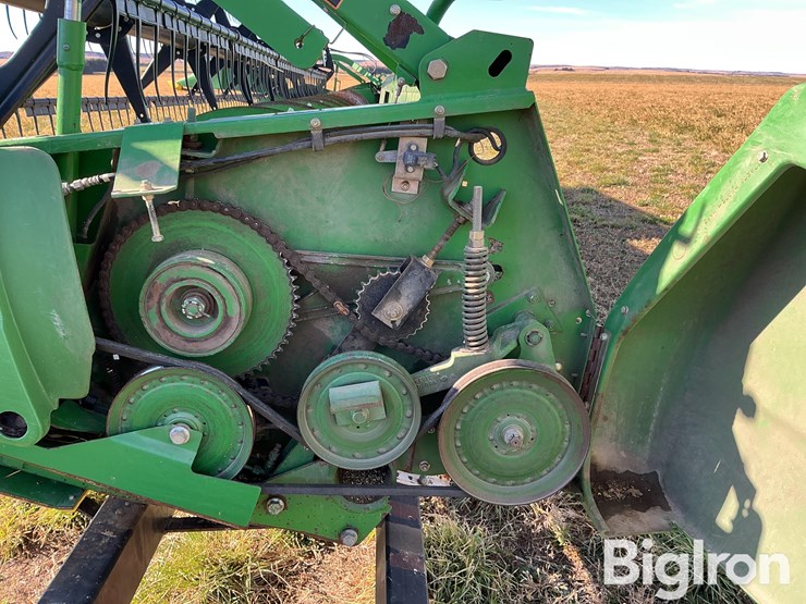 john-deere-630f-image-9