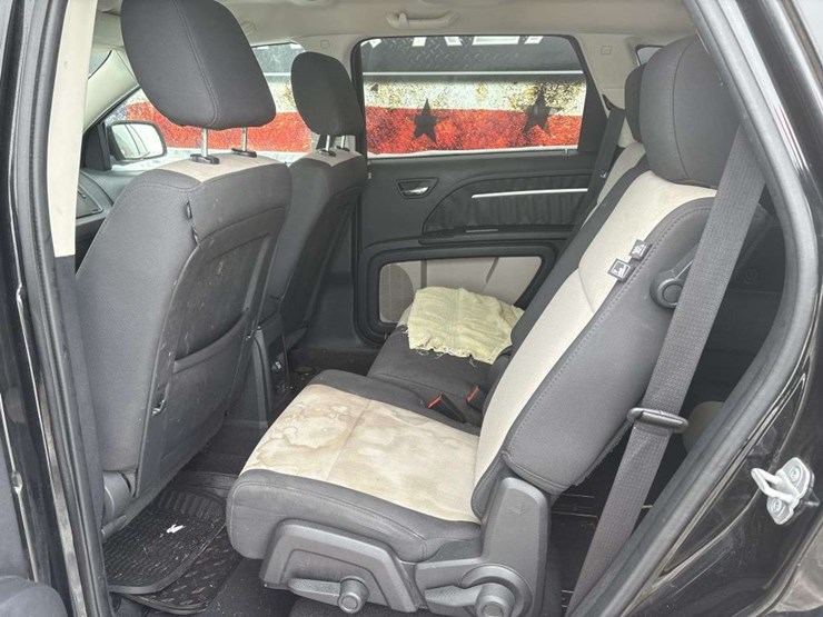 2009-dodge-journey-sxt-image-15