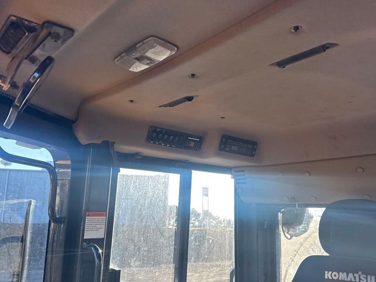 2019-komatsu-d51pxi-24-image-27