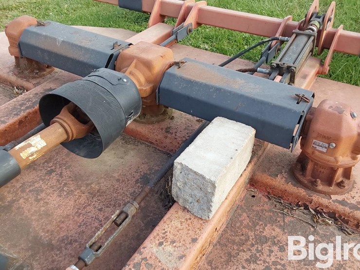 bush-hog-3210-image-13