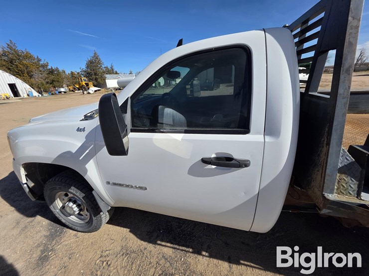 2009-gmc-sierra-2500hd-image-9