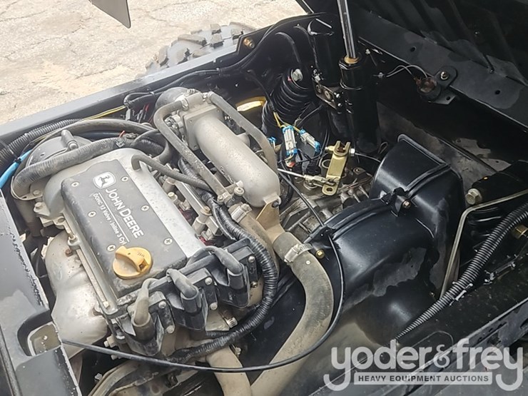 2013-john-deere-gator-image-9