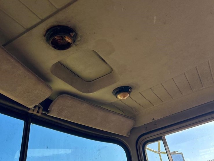 1981-caterpillar-3208-image-55