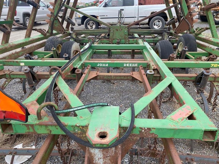 john-deere-724-image-47