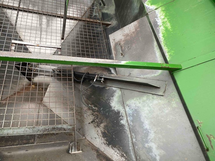 unverferth-8250-image-24