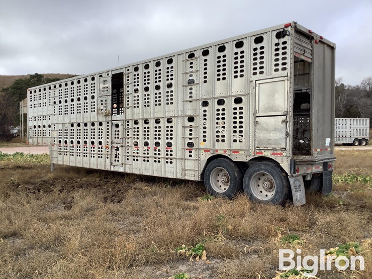 wilson-livestock-trailer-image-7