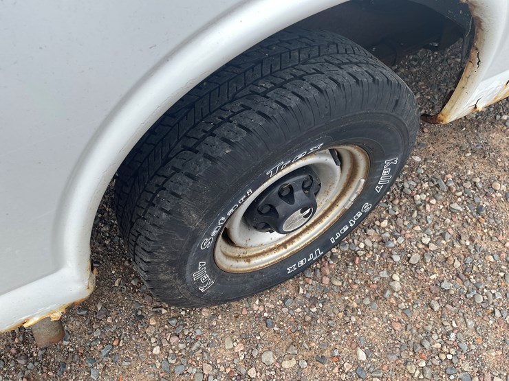 chevrolet-3500-image-11