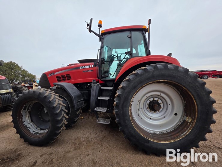 case-ih-magnum-305-image-8