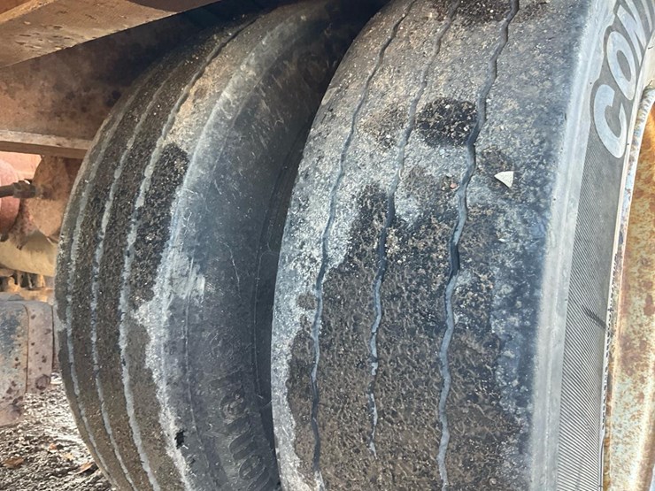 #2100-•-1967-beaver-flatbed-semi-trailer-image-26