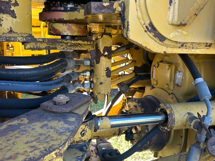 caterpillar-it18-image-13