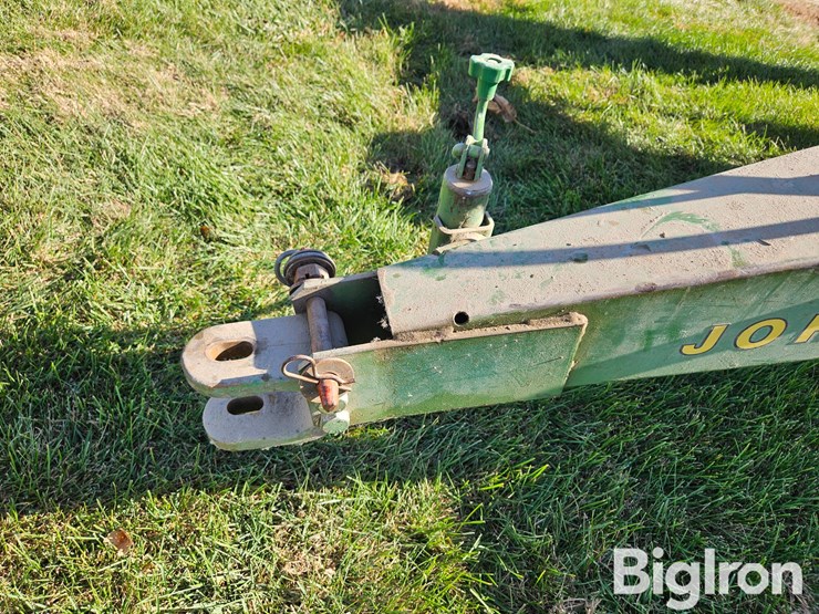 john-deere-7000-image-12