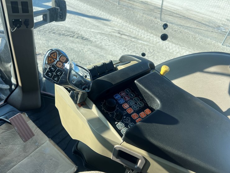 case-ih-magnum-340-image-13