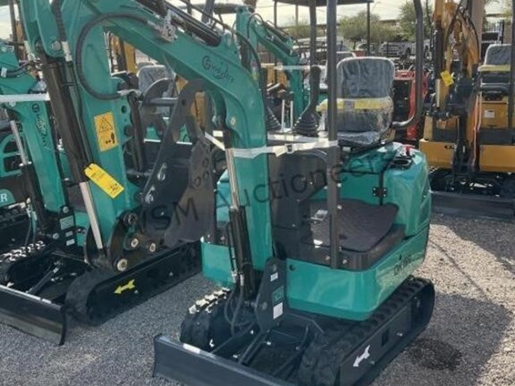 2025-cfg-qk16r-mini-excavator-image-2