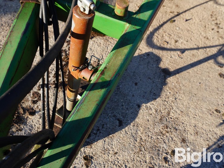 john-deere-726-image-13