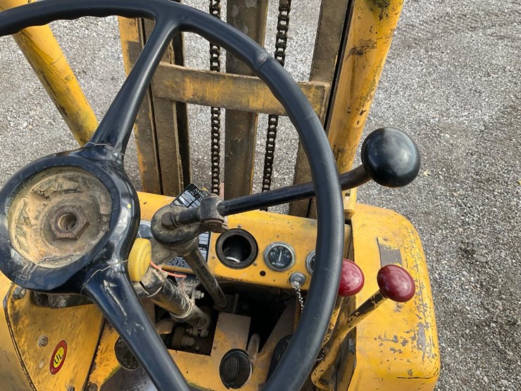 #1351-•-allis-chalmers-forklift-image-37