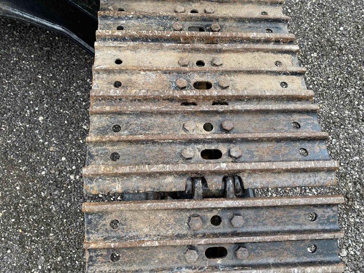 caterpillar-307.5-image-56