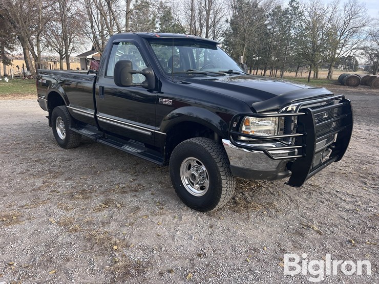 ford-f250-xlt-image-3
