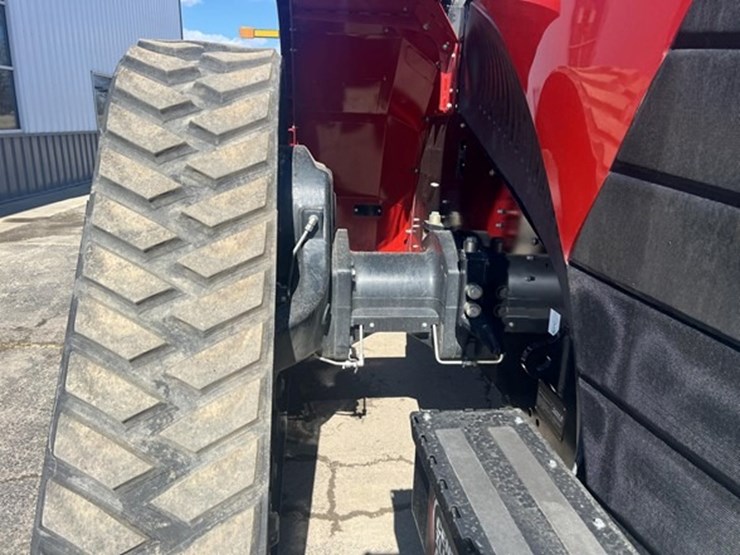 #155-•-2023-steiger-500rt-cvt-image-16