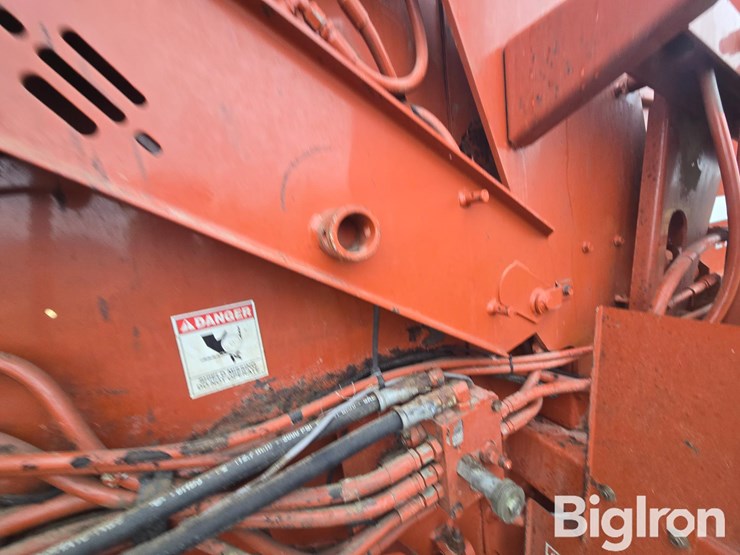 massey-ferguson-2756-image-16