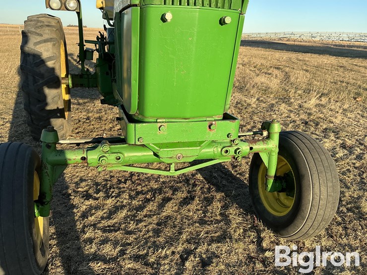 john-deere-3010-image-11