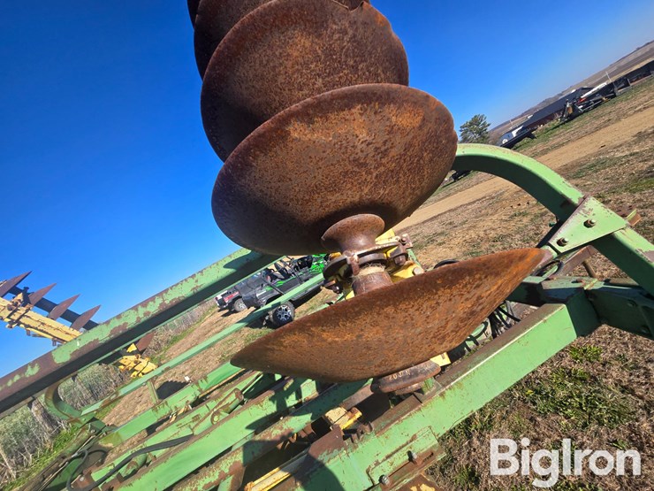 john-deere-230-image-15