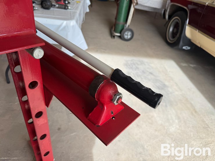 hydraulic-press-image-13