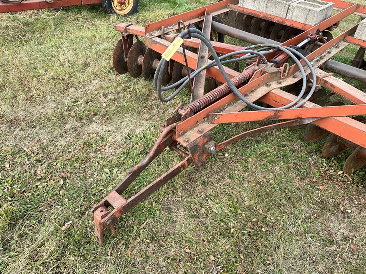 international-370-image-7