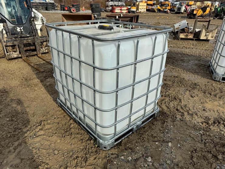 water-tank-tote-image-2