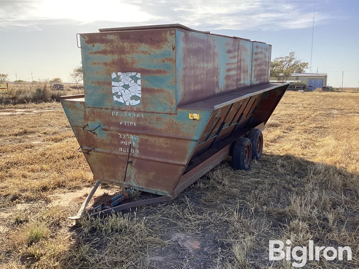 oklahoma-pride-325-bu-t/a-feeder-wagon-image-1