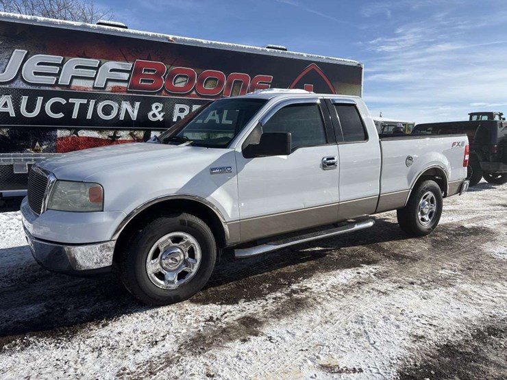 2004-ford-f150-xlt-image-1