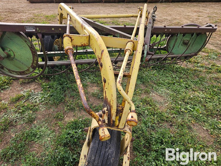 john-deere-640-image-10