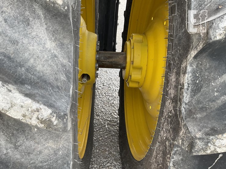 john-deere-8r-250-image-23