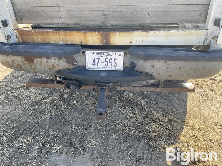 ford-f350-xl-image-19