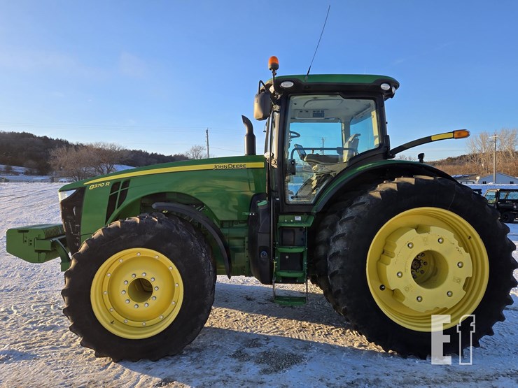 john-deere-8370r-image-18