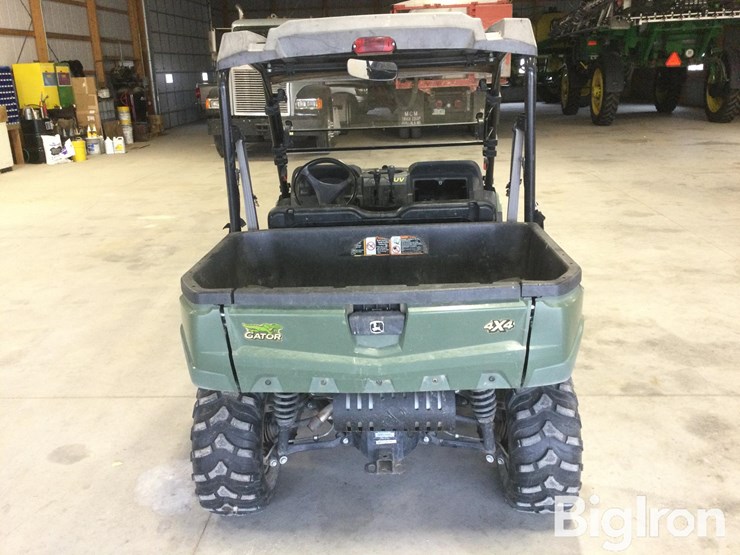 john-deere-gator-image-6