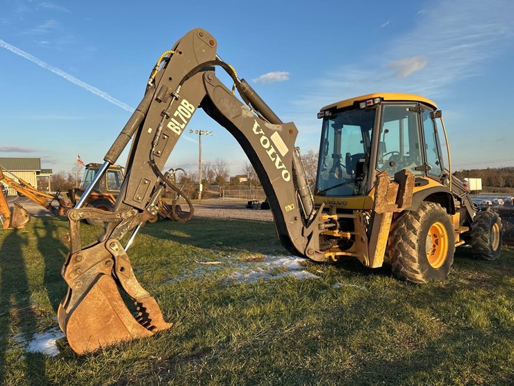 volvo-bl70b-image-12