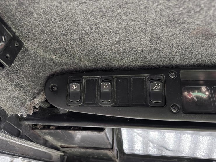 john-deere-260-image-21