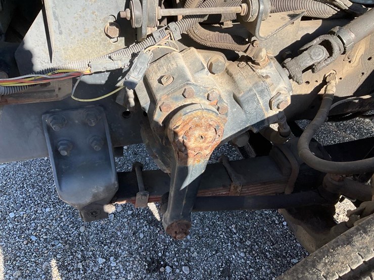 2001-international-4900-image-96