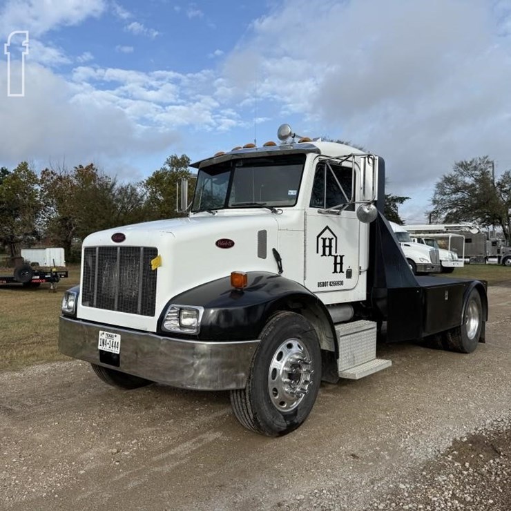PETERBILT 330
