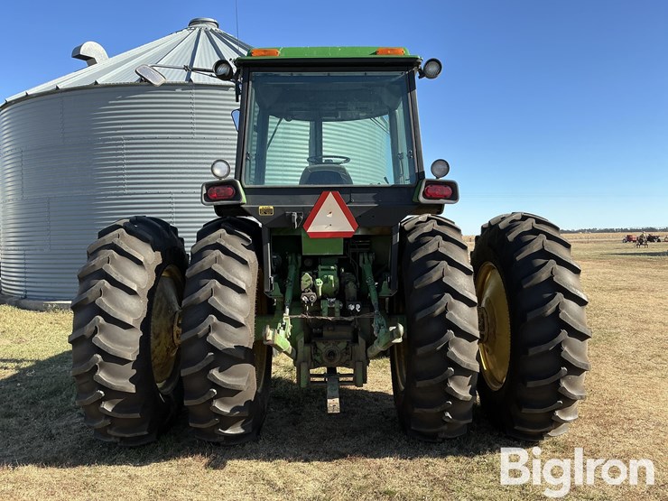 john-deere-4440-image-6