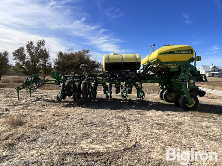 2013-john-deere-1770nt-image-8